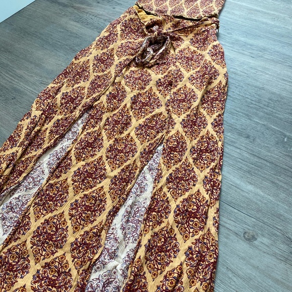 2-Piece - Picture 4 of 4